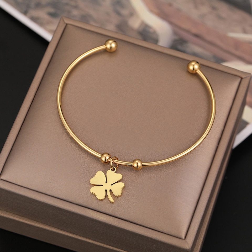 Shamrock bracelet